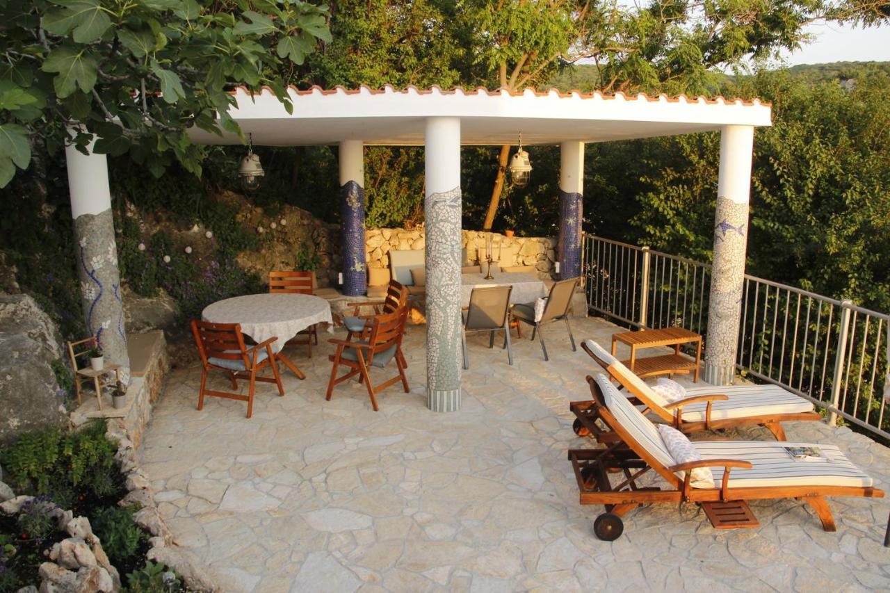 Vila Verbana Apartments Vrbnik  Dış mekan fotoğraf