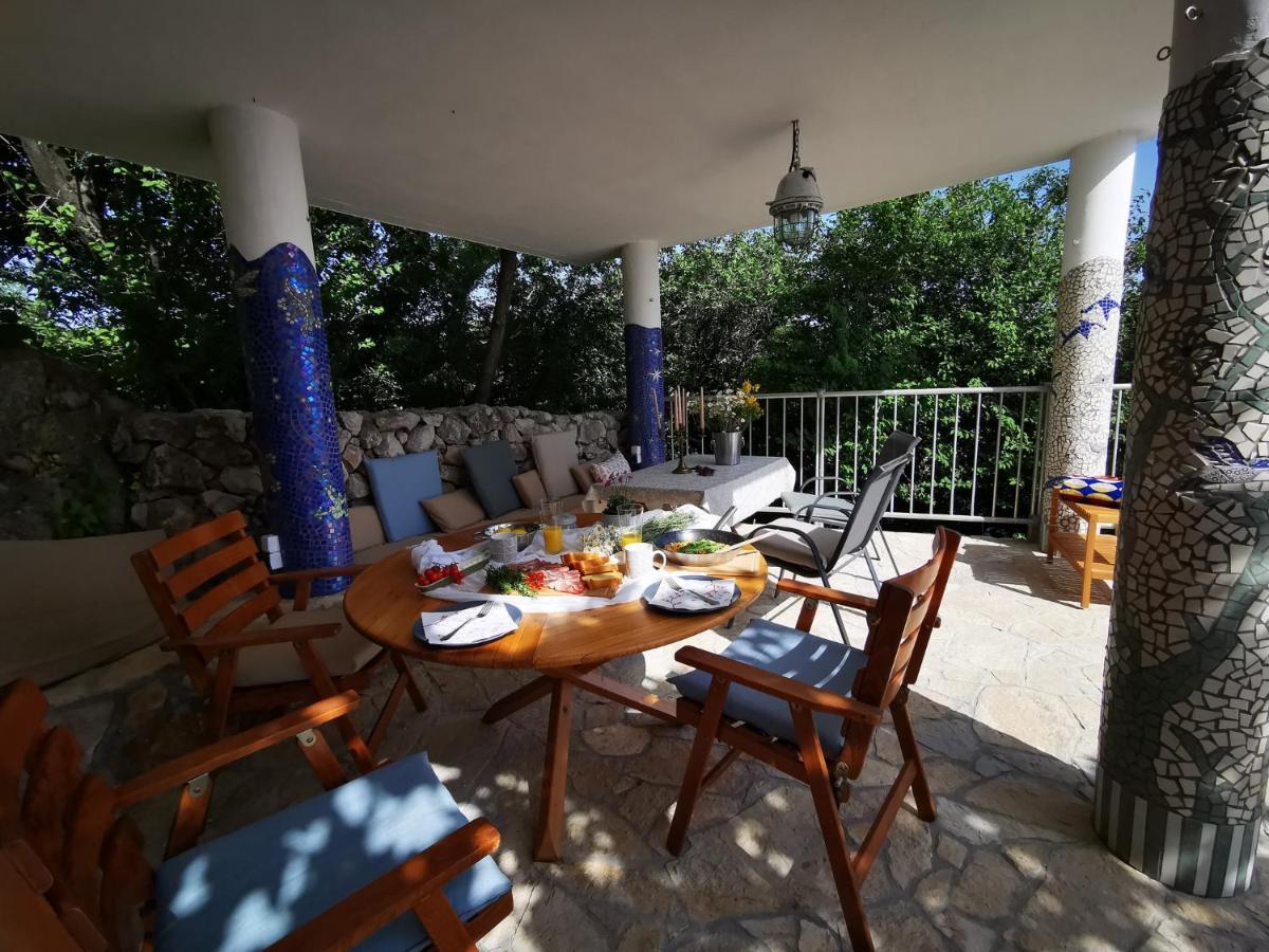 Vila Verbana Apartments Vrbnik  Dış mekan fotoğraf
