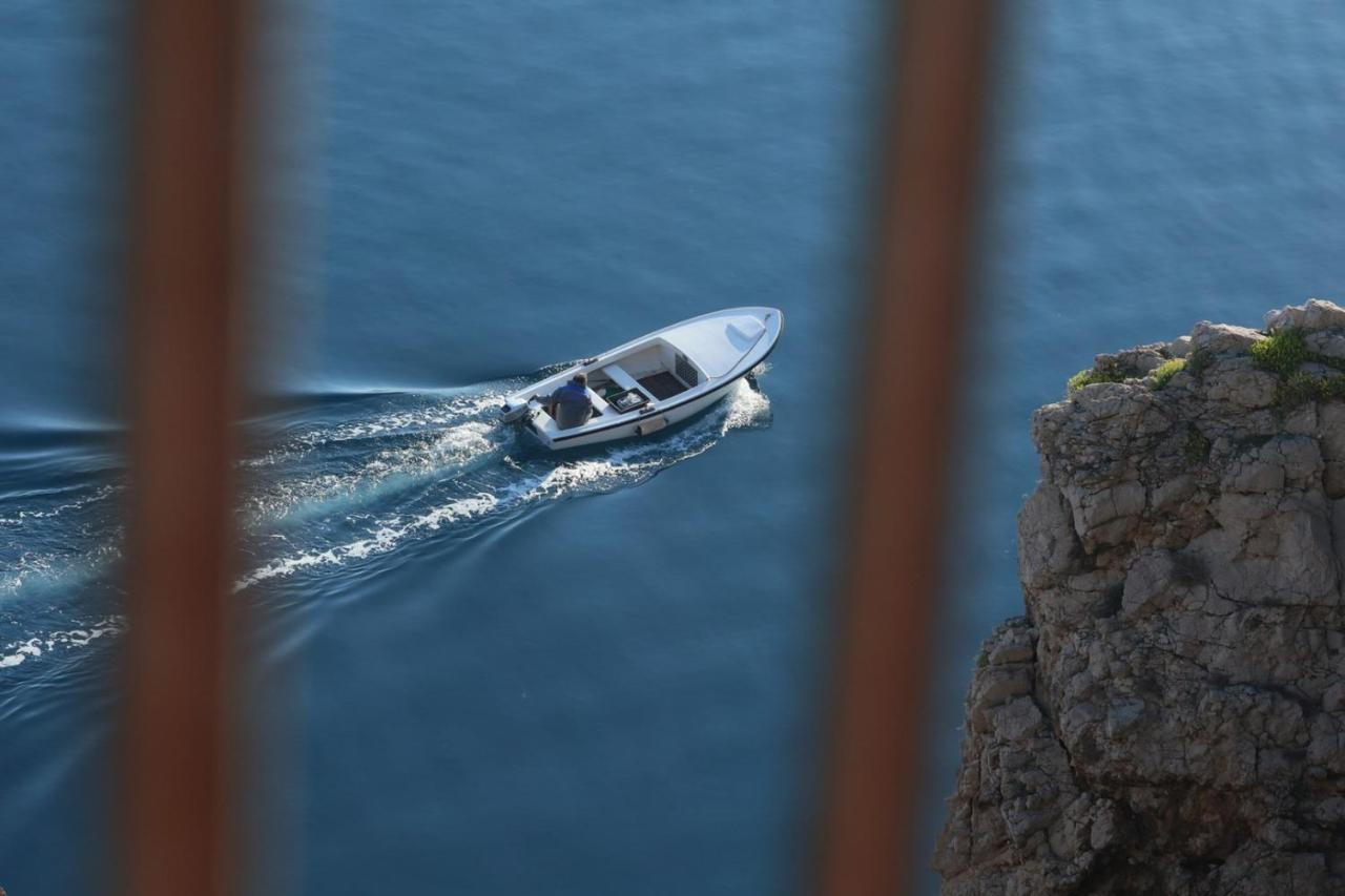 Vila Verbana Apartments Vrbnik  Dış mekan fotoğraf