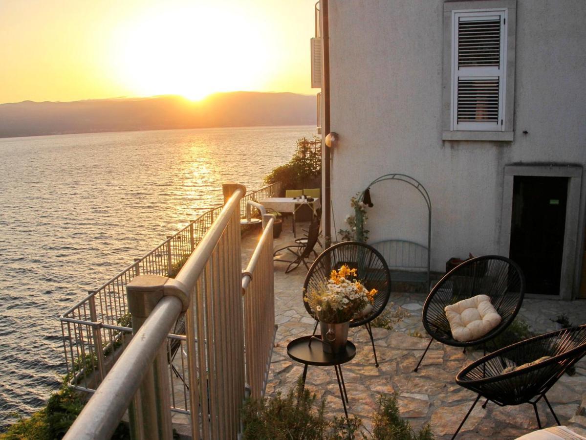 Vila Verbana Apartments Vrbnik  Dış mekan fotoğraf