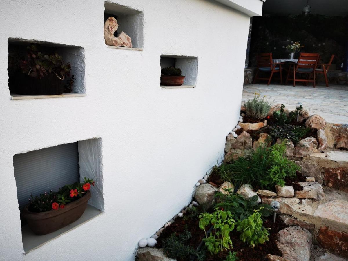Vila Verbana Apartments Vrbnik  Dış mekan fotoğraf