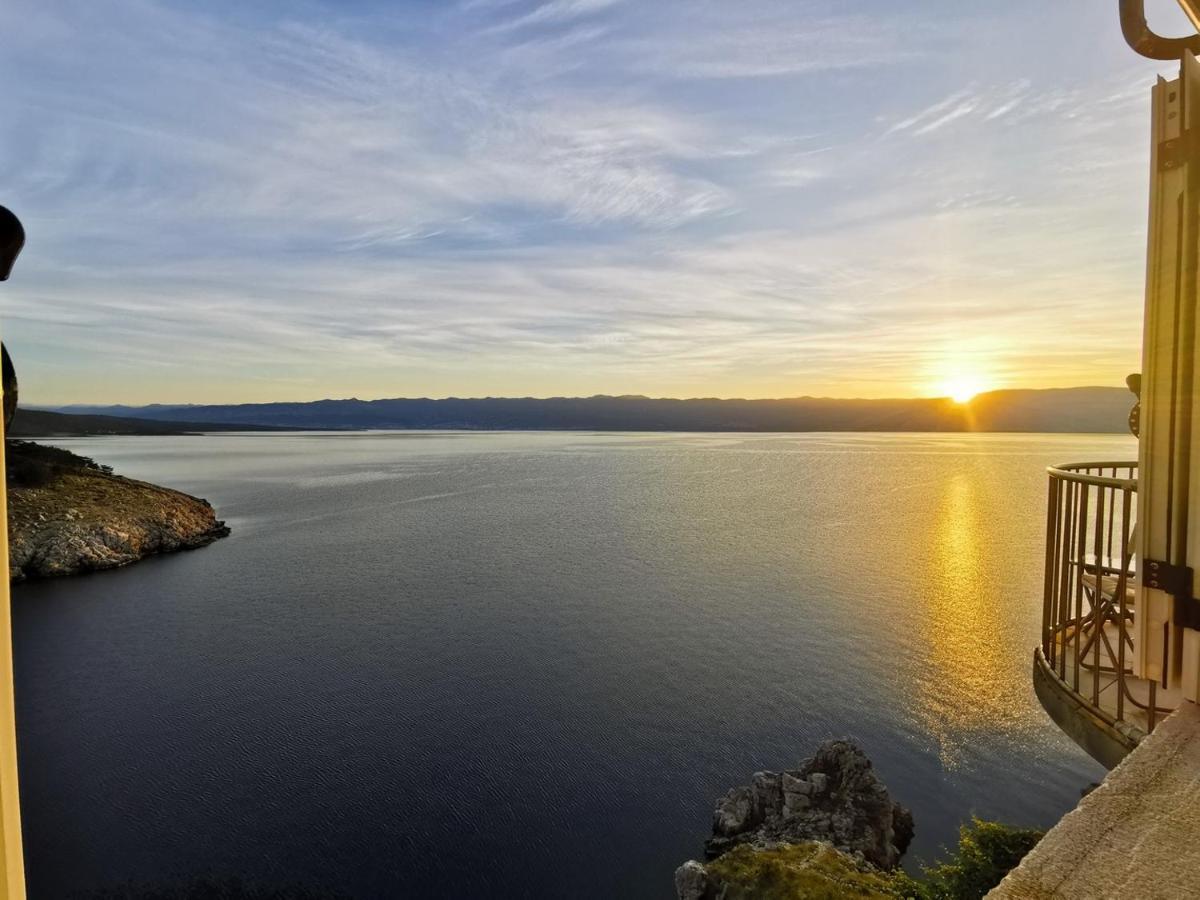 Vila Verbana Apartments Vrbnik  Dış mekan fotoğraf